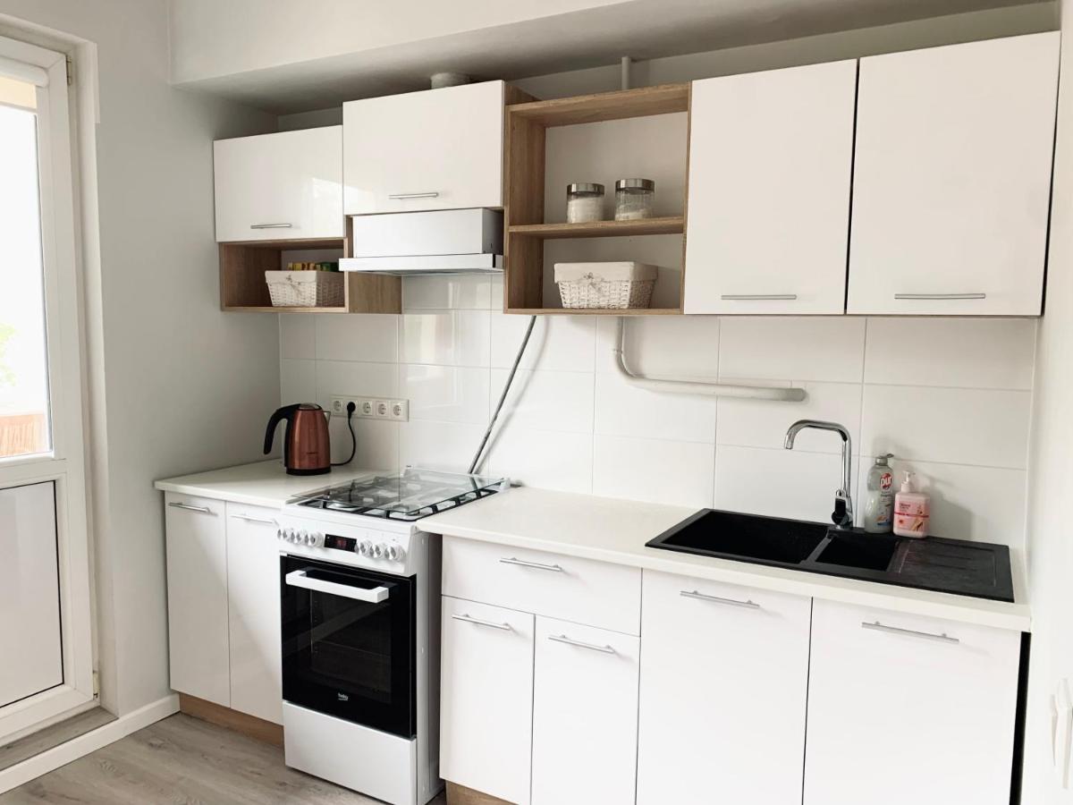You'Ll Love This Large Apartment! Free Parking! Reval Exterior foto