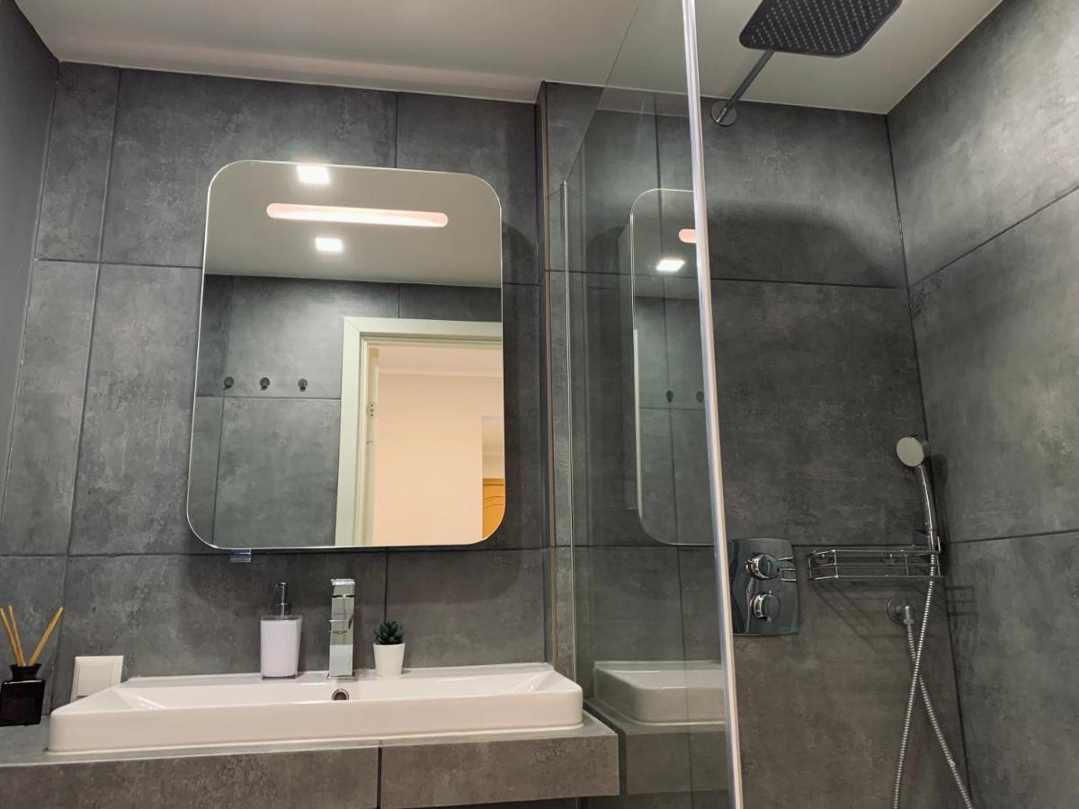 You'Ll Love This Large Apartment! Free Parking! Reval Exterior foto